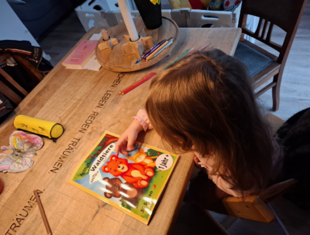 Kunden rezession Bild KInd am mahlen